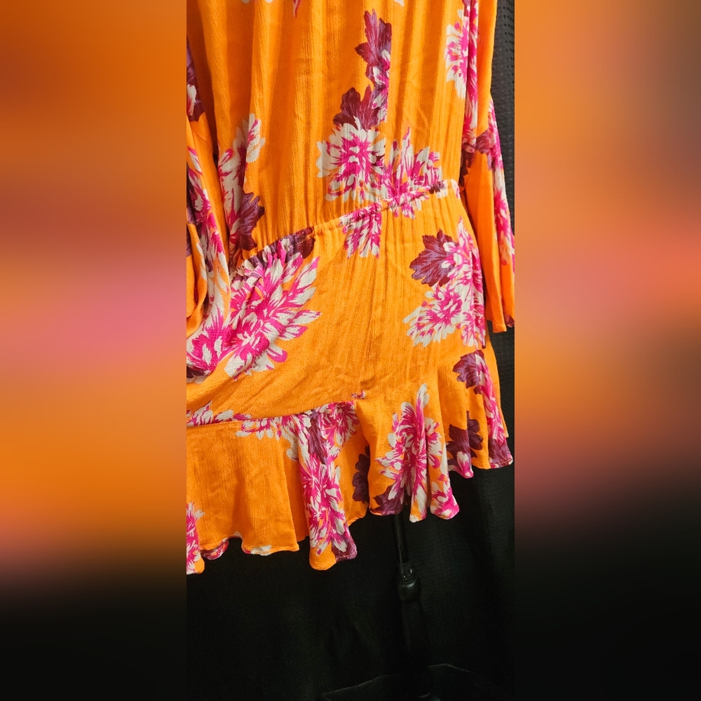 Hello Molly Romper Floral EUC Size M. AU-10 US-6 - Picture 5 of 10